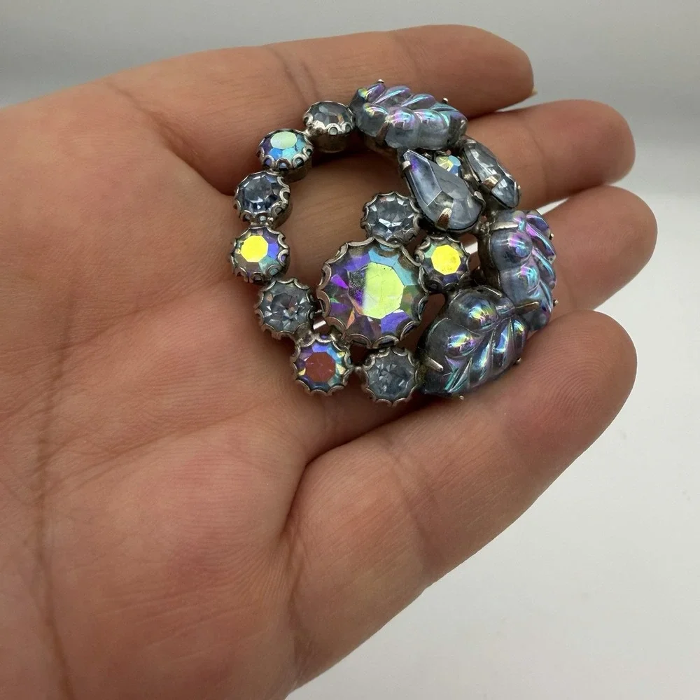 Vtg Weiss Molded Glass Cabochon Brooch Blue AB Rhinestones Leaf